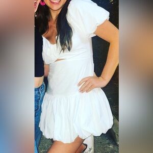 Size small. Astr the label white puff sleeve dress.